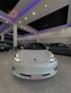 تسلا موديل 3